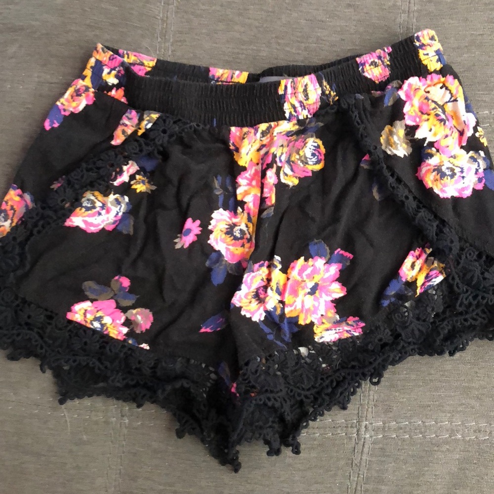 Kendall & Kylie shorts